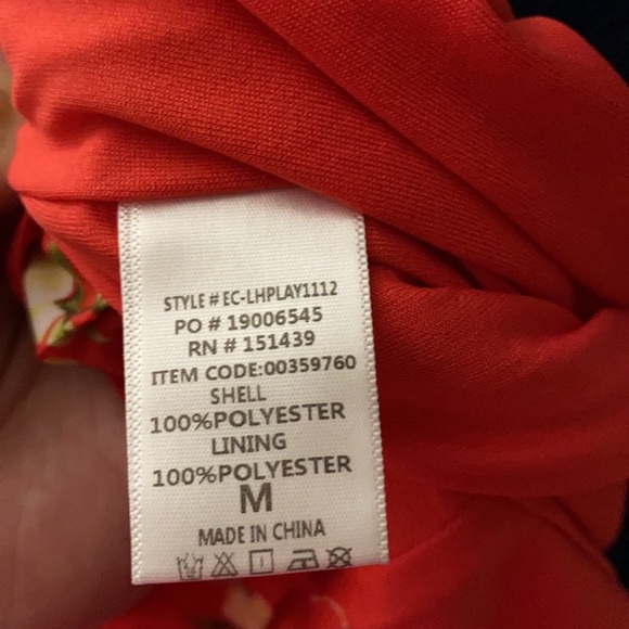 NWT Forever 21 red floral romper size: M - Picture 10 of 10